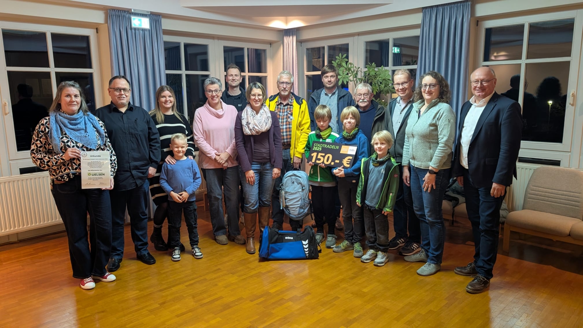 All winners of the City Cycling 2025 at the award ceremony