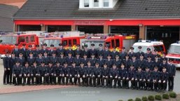 Bomberos de Uelsen Compañeros del cuerpo de bomberos de Uelsen
