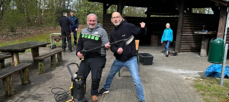 De helpers hadden ook plezier in hun werk