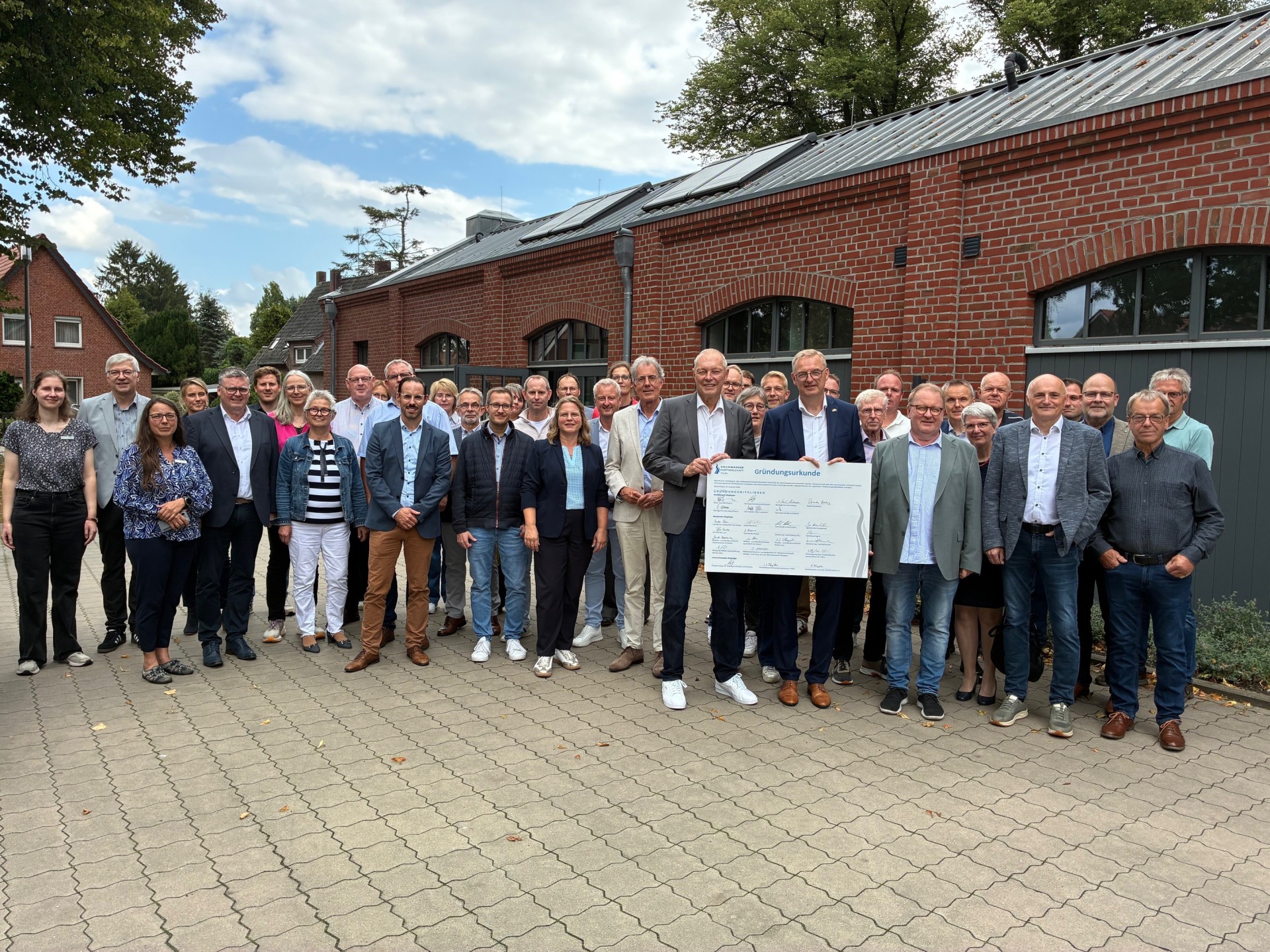 Gruppenfoto Hochwasserpartnerschaft